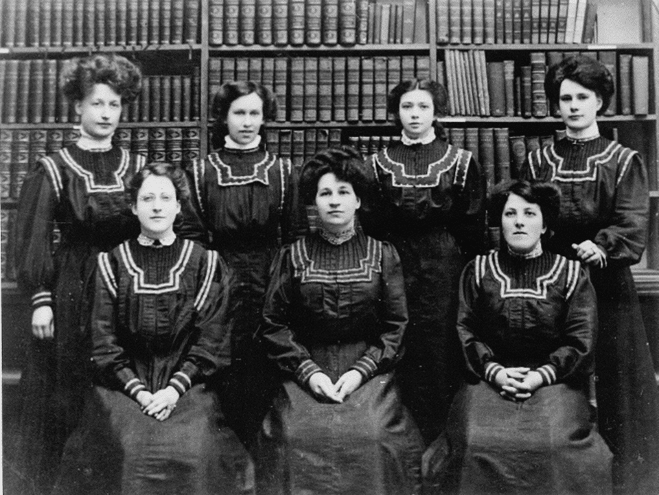 Worthing Library & Museum staff, c. 1910